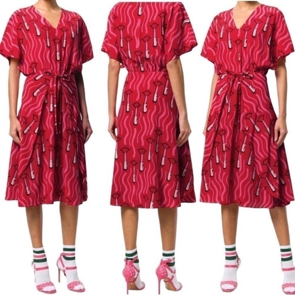 VALENTINO SILK Red Lips Lipstick Printed silk-crepe front wrap midi dress SIZE 4 - Picture 2 of 16